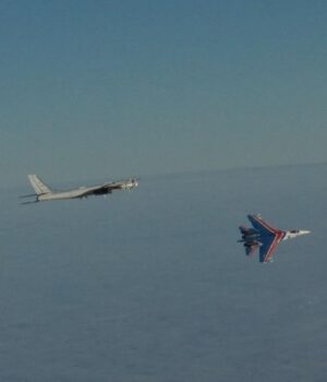 РФ-відправила-літаки-Су-35С-з-демонстраційних-польотів-на-виконання-бойових-завдань