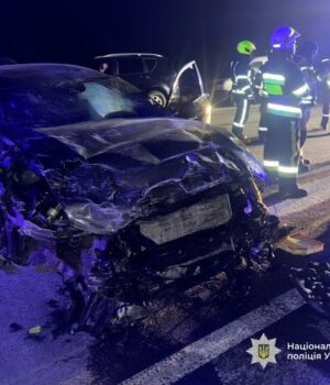 В-жахливій-аварії-загинула-мати-з-10-річною-дитиною:-що-відомо-про-ДТП В-жахливій-аварії-загинула-мати-з-10-річною-дитиною:-що-відомо-про-ДТП