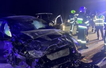 В жахливій аварії загинула мати з 10-річною дитиною: що відомо про ДТП В-жахливій-аварії-загинула-мати-з-10-річною-дитиною:-що-відомо-про-ДТП