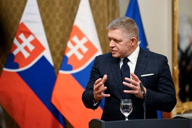 Україна запрошує прем’єр-міністра Словаччини на візит до Києва Україна-запропонувала-Фіцо-конкретні-дати-для-візиту-до-Києва-–-6-або-9-березня