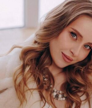 Зірка-“Кріпосної”-Сагайдачна-втретє-стала-мамою Зірка-“Кріпосної”-Сагайдачна-втретє-стала-мамою