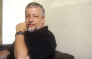 Помер всесвітньо відомий письменник-фантаст Ден Сіммонс Помер-всесвітньо-відомий-письменник-фантаст-Ден-Сіммонс-автор-культових-романів-"Гіперіон"-та-"Терор"