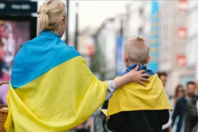 Більшість українців не вірять у тривалий мир та виступають проти виведення військ з Донбасу, —... Більшість українців не вірять у тривалий мир та виступають проти виведення військ з Донбасу, —...