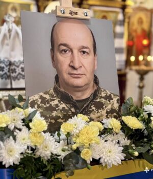 У-Нововолинську-попрощалися-із-загиблим-воїном-Юрієм-Котом