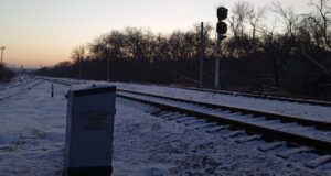 Диверсії на залізниці в Луганську: АТЕШ вивів з ладу ключову артерію постачання окупантів “АТЕШ” паралізували єдиний стабільний маршрут окупантів, що зв’язує передову з РФ