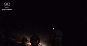 На Волині через коротке замикання горіла будівля, троє людей травмувалось На-Волині-через-коротке-замикання-горіла-будівля,-троє-людей-травмувалось