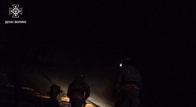 На Волині через коротке замикання горіла будівля, троє людей травмувалось На-Волині-через-коротке-замикання-горіла-будівля,-троє-людей-травмувалось