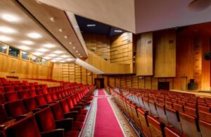 Двобій характерів, у якому глядач впізнає себе: що покажуть у Волинському драмтеатрі 4 – 8... Двобій-характерів,-у-якому-глядач-впізнає-себе:-що-покажуть-у-Волинському-драмтеатрі-4-–-8.