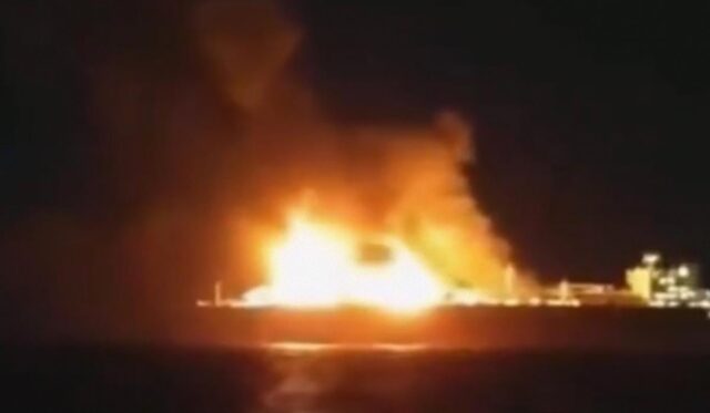 У Середземному морі палає танкер під прапором РФ, не виключена атака України, – Reuters У-Середземному-морі-палає-танкер-під-прапором-РФ,-не-виключена-атака-України,-–-reuters