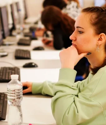 Реєстрація на НМТ-2026 стартує 5 березня: ключові правила та графік Реєстрація на НМТ-2026 стартує 5 березня: ключові правила та графік