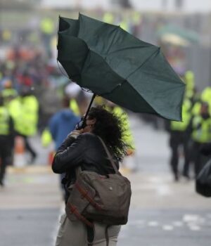 В Україні-буде-вітряно,-подекуди —-дощ-зі снігом:-прогноз-на 5 березня