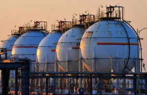 QatarEnergy оголосила форс-мажор через іранські атаки на об’єкти компанії Один-із-найбільших-у-світі-експортерів-СПГ-qatarenergy-оголосив-форс-мажор-на-тлі-іранських-атак