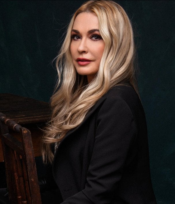 Ольга Сумська втрапила у скандал через допис під пісню росіянина Ольга-Сумська-втрапила-у скандал-через-допис-під-пісню-росіянина