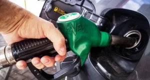 Рада готує кроки для стабілізації цін на пальне, але швидких змін не буде Рада готує кроки для стабілізації цін на пальне, але швидких змін не буде