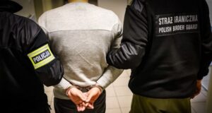 У Польщі затримують і депортують українців: хто під прицілом поліції (фото) У Польщі-затримують-і депортують-українців:-хто-під-прицілом-поліції-(фото)