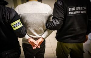 У Польщі затримують і депортують українців: хто під прицілом поліції (фото) У Польщі-затримують-і депортують-українців:-хто-під-прицілом-поліції-(фото)