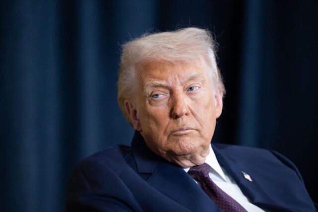 Суд зобовʼязав Трампа повернути сотні мільярдів доларів за незаконні мита, – Reuters Суд-зобовʼязав-Трампа-повернути-сотні-мільярдів-доларів-за-незаконні-мита,-–-reuters