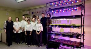 У Нововолинському ліцеї №2 відкрили екоковоркінг для вирощування мікрозелені У-Нововолинському-ліцеї-№2-презентували-екоковоркінг-із-вирощування-мікрозелені