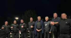 Голова НБУ показав, як інкасаторів Ощадбанку зустрічали на кордоні Голова НБУ показав, як інкасаторів Ощадбанку зустрічали на кордоні