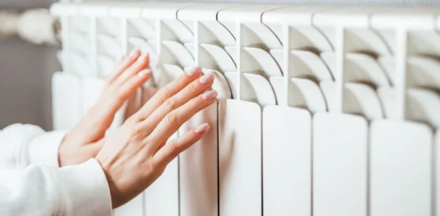 Російські обстріли призвели до відключення теплопостачання в Україні росія-завдала-ударів-по-теплогенерації-–-наслідки-у-трьох-регіонах,-понад-32-тис-споживачів-без.