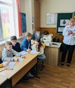 Кабмін посилив вимоги до кандидатів на роботу в школах та дитсадках