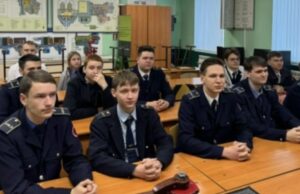 У Росії студентів примушують підписувати військові контракти під загрозою відрахування Режим-Путіна-вербує-студентів-ВНЗ-та-училищ-на-війну-проти-України