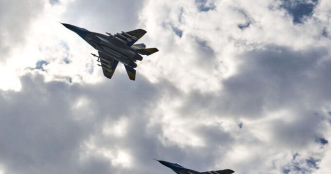 Критичний брак ракет для українських F-16: деталі ситуації Niemal miesiąc bez szans z Rosjanami, wszystko ukryto. Ukraińscy piloci w potrzasku