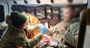 Катерина Зарембо: Від науковиці до бойової медикині в Збройних силах України «Я-бачила-свою-роль-в-ЗСУ».-Історія-матері-4-дітей,-яка-рятує-поранених-на-фронті