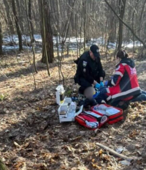 У-лісі-біля-Луцька-чоловік-намагався-скоїти-самогубство