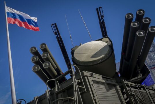 Успішна операція ВМС України в окупованому Криму: знищено російські комплекси та катер Мінус “Панцирі”, десантний катер і не тільки: ВМС показали відео удару по Криму