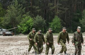 Напад на військовий транспорт у Волині: поборника звільнено Sceny jak z filmu sensacyjnego na ukraińskiej szosie. Ranili żołnierzy i odbili poborowego