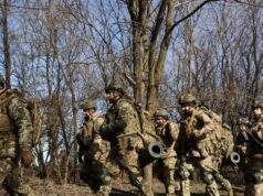 Ситуація в Хулояполі: український командир про стратегічні плани Росії Przewaga Rosjan w mieście ma być “częścią ogólnego planu”. Ukraiński dowódca: Wkrótce wszyscy zrozumieją