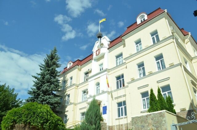 У Луцьку прокуратура оскаржує рішення місцевої влади стягувати плату за користування землею У-Луцьку-прокуратура-оскаржує-рішення-місцевої-влади-стягувати-плату-за-користування-землею