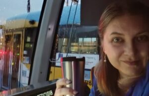 Віталія Шукаль: українка, яка стала водійкою трамвая в Словаччині «Шоколадку-приносять».-Українка-водить-трамвай-у-Словаччині,-а-пасажири-їй-дякують