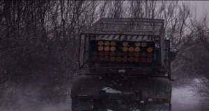 Окупанти здійснили понад 120 атак за добу: ситуація на фронті Окупанти-випустили-понад-6000-дронів-та-здійснили-120-атак-за-добу-–-Генштаб-про-ситуацію.