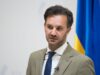 Громадяни Угорщини прибули до України для обговорення нафтопроводу “Дружба” без офіційного статусу “Туристи, а не делегація”: у МЗС відреагували на приїзд угорців в Україну