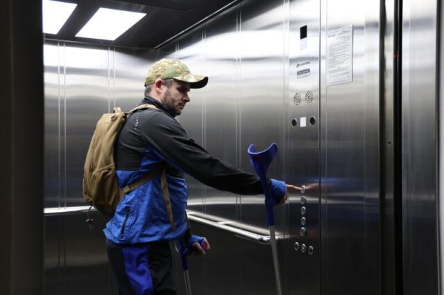 У шпиталі МВС у Луцьку капітально відремонтували ліфт У-шпиталі-МВС-у-Луцьку-капітально-відремонтували-ліфт