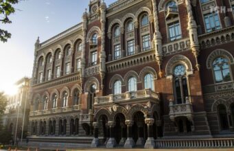 НБУ відреагував на скандал із фото клієнтки Monobank: що вимагає НБУ-відреагував-на скандал-із фото-клієнтки-monobank:-що вимагає