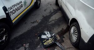 Російські удари дронами по Шостці: постраждали поліцейські та знищено будівлю райуправління Поранені понад 20 поліцейських. Дрон РФ знищив райвідділок у Шостці