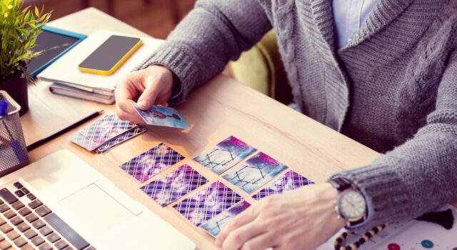 Гороскоп на тиждень за картами Таро: Овнам – прорив, Стрільцям – нові почуття Гороскоп-на-тиждень-за-картами-Таро:-Овнам-–-прорив,-Стрільцям-–-нові-почуття