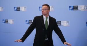 Сіярто знову накинувся на Зеленського: МЗС спростував звинувачення Сіярто-знову-накинувся-на Зеленського:-МЗС-спростував-звинувачення