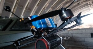 BlueBird Tech презентує нову систему захисту від дронів Chipa Українські інженери створили “мережеву гармату” проти FPV-дронів: як працює система Chipa