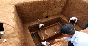 В Іспанії археологи знайшли 5000-літню гробницю, до країв наповнену скарбами В-Іспанії-археологи-знайшли-5000-літню-гробницю,-до-країв-наповнену-скарбами