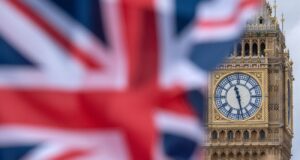 Велика Британія позбавляє спадкових аристократів місць у Палаті лордів Останнє слово за Карлом III: чому Британія виганяє “спадкових” лордів із парламенту