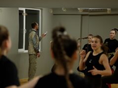 Ветеран «Азову» Олександр Жавненко відкрив танцювальну студію після втрати обох ніг на війні «Забуваю,-що-на-протезах».-Історія-бійця-«Азову»,-який-вибрався-з-палаючого-бліндажа,-щоб-знову-танцювати