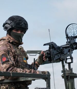 Дрони летіли з п’яти напрямків, є “прильоти”: деталі нічної атаки по Україні