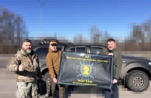 Нововолинська делегація відвідала українських військових на фронті Міський-голова-Нововолинська-Борис-Карпус-здійснив-чергову-поїздку-на-Схід-та-передав-військовим-допомогу-на.