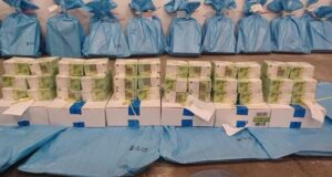 В Угорщині пояснили, в якому разі можуть повернути Україні гроші та золото “Ощадбанка” В-Угорщині-пояснили,-в-якому-разі-можуть-повернути-Україні-гроші-та-золото-“Ощадбанка”