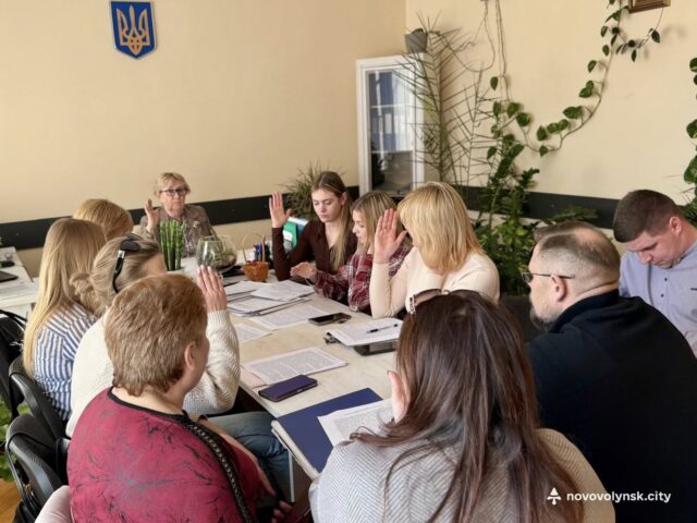 Засідання громадської комісії з житлово-побутових питань у Нововолинську У-Нововолинську-відбулося-засідання-громадської-комісії-з-житлово-побутових-питань