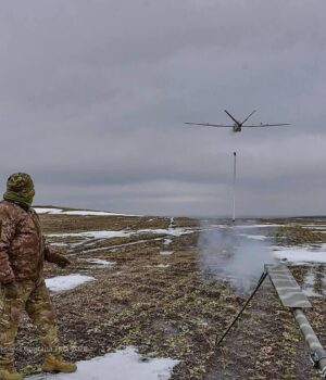Україна-показала-артилерії-НАТО,-як-залучати-дрони-для-наведення-вогню-і-розвідки,-–-bi